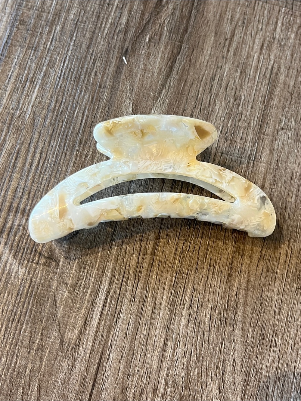 Cream Marble Resin Hair Claw Clip